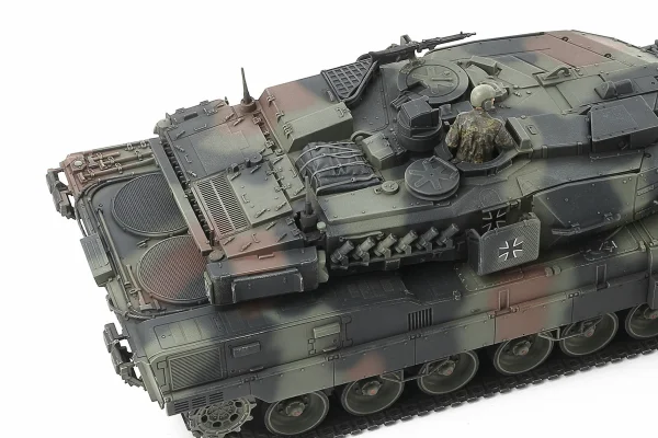 Tamiya 1/48 German Main Battle Tank Leopard 2 A7V
