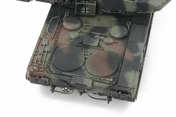 Tamiya 1/48 German Main Battle Tank Leopard 2 A7V