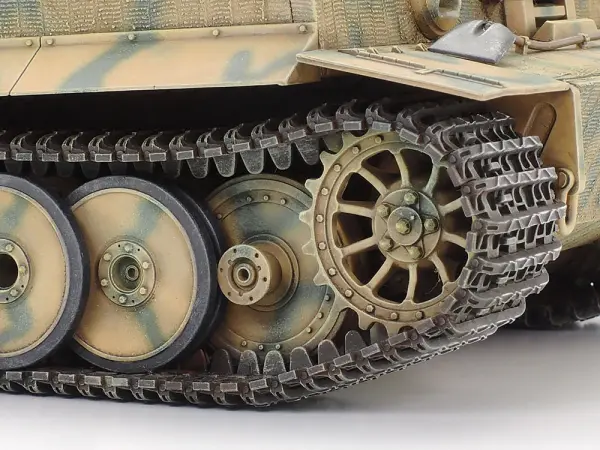 Tamiya German Tiger I Mid Production — image 5 of 10