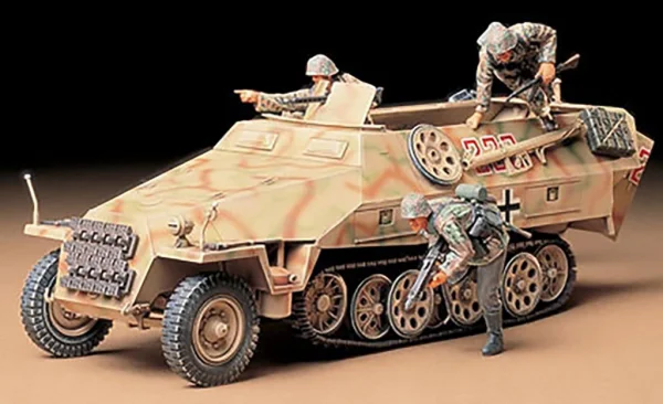 Tamiya Mtl.Spw Sd.Kfz. 251/1 Ausf.D — image 2 of 2