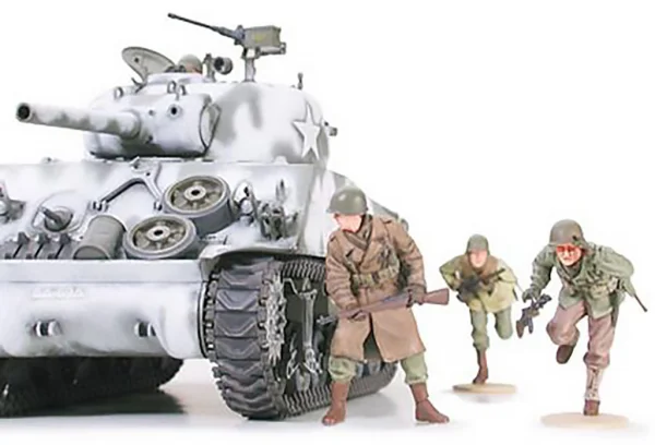 Tamiya M4A3 Sherman 105mm Howitzer A.Troop