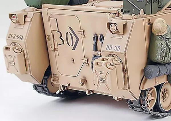 Tamiya US M113A2 Desert Ver.