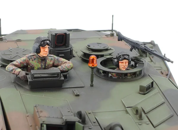 Tamiya Leopard 2 A6 Main Battle Tank