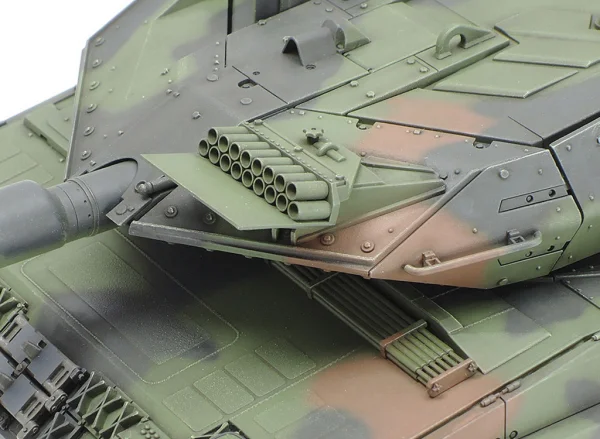 Tamiya Leopard 2 A6 Main Battle Tank