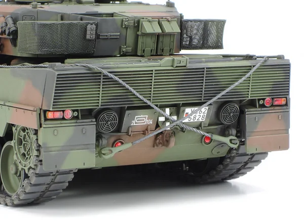 Tamiya Leopard 2 A6 Main Battle Tank