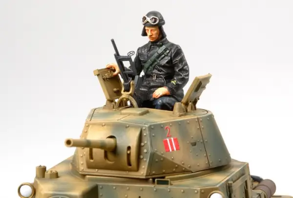 Tamiya Med Tank Carro Armator M13/40 — image 7 of 7