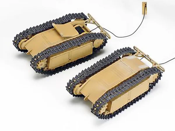 Tamiya 1/35 German Pioneer + Goliath Set