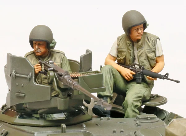 Tamiya 1/35 M551 Sheridan (Vietnam) — image 9 of 14