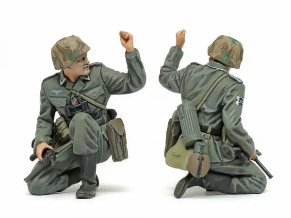 Tamiya 1/35 German Infantry Late WWII — image 8 of 10