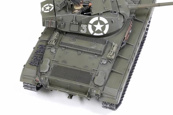 Tamiya 1/35 Chaffee Euro Theatre — image 3 of 10
