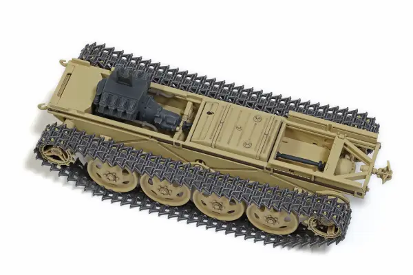 Tamiya 1/35 RSO/01 German Tractor — image 5 of 6