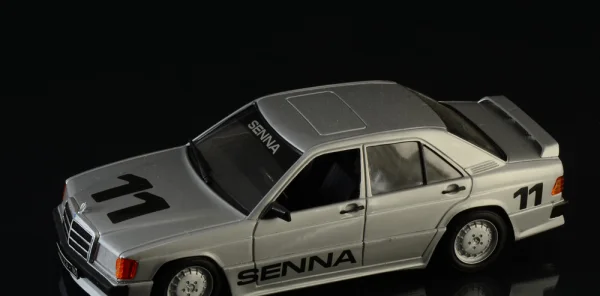 Italeri Mercedes Benz 190E — image 15 of 15
