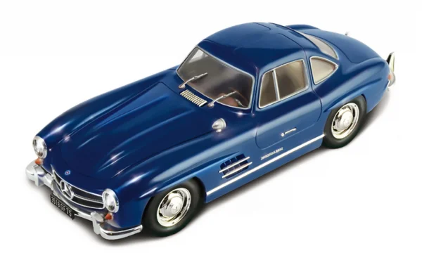Italeri 1/24 Mercedes Benz 300SL Gullwing — image 1 of 11