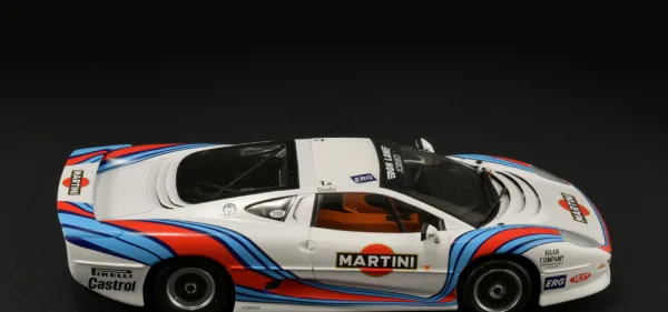Italeri Jaguar XJ 220 Race Car — image 7 of 14