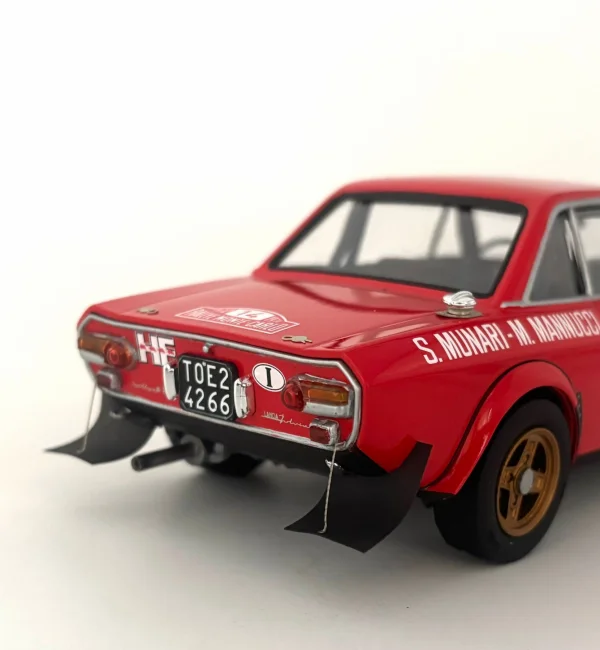 Italeri Lancia Fulvia HF Rally Monte Carlo 1972 &mdash; image 4 of 19