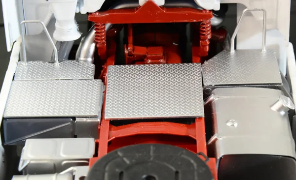 Italeri Iveco Turbostar 190.48 Special