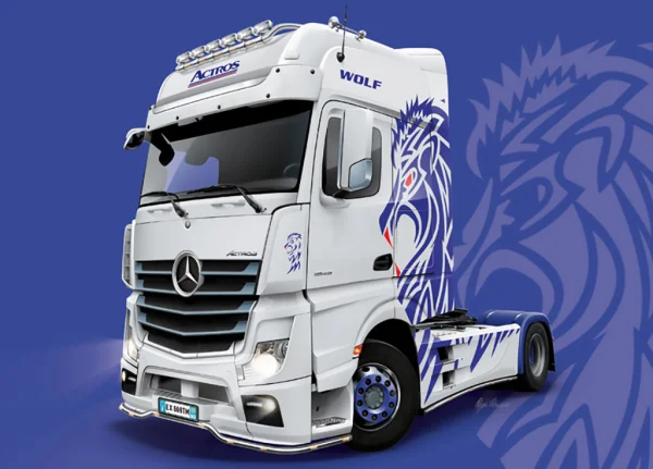 Italeri Mercedes Benz Actros MP4 Showtruck