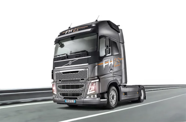 Italeri Volvo Fh16 Globetrotter XL (2014) — image 14 of 15