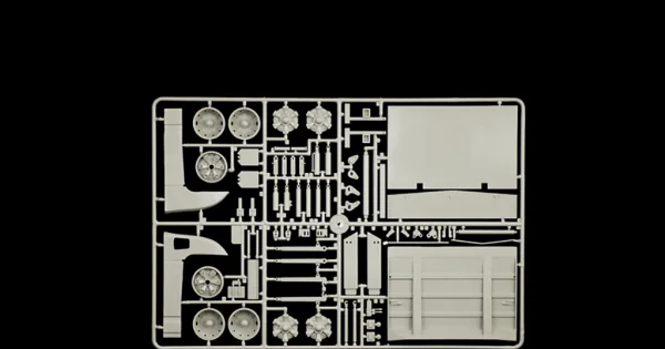 Italeri Volvo F16 Globetrotter Canvas Truck — image 6 of 15