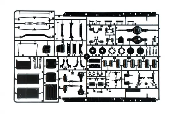 Italeri Scania S770 V8 White Cab — image 5 of 13