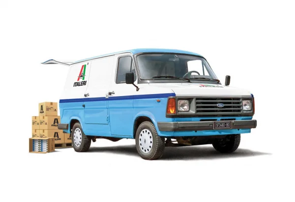 Italeri Ford Transit Italeri Van