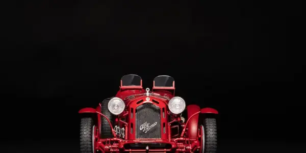 Italeri Alfa Romeo 8C 2300 Roadster 1:12 — image 7 of 13