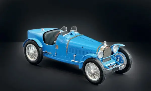 Italeri Bugatti Roadster/Monte Carlo — image 8 of 17