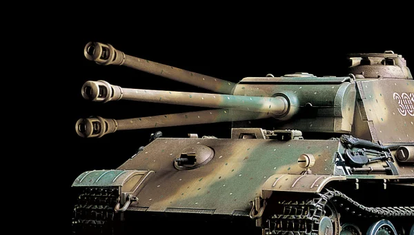 Tamiya 1/35 RC Panther G Late Version (with Control Unit)