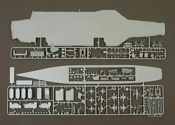 Italeri Uss Ronald Reagan — image 4 of 6