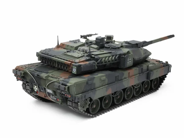 Tamiya R/C Leopard 2 A7V with Option Kit