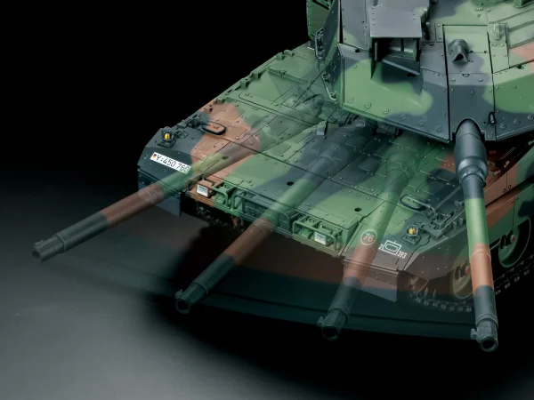 Tamiya R/C Leopard 2 A7V with Option Kit