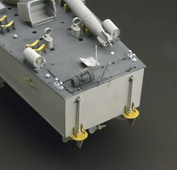 Italeri Vosper 72 6 MTB 77 — image 15 of 15