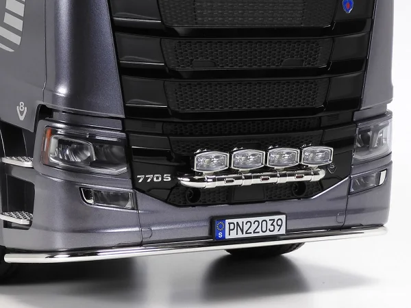 Tamiya Scania 8x4/4 - Gun Metal — image 8 of 9