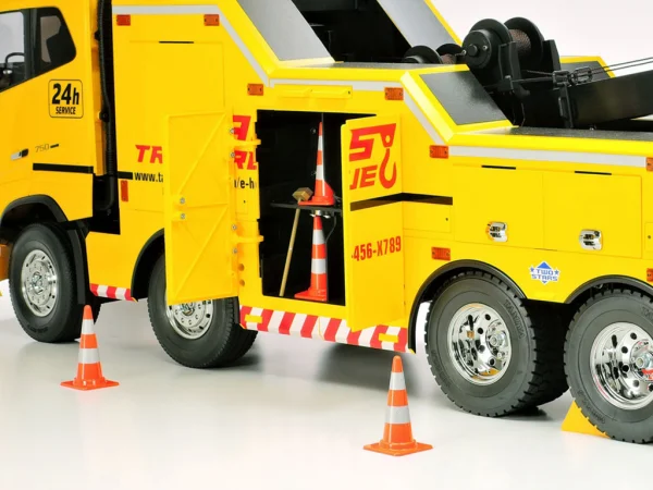 Tamiya Accessory Set (Cones/Tools) &mdash; image 3 of 4