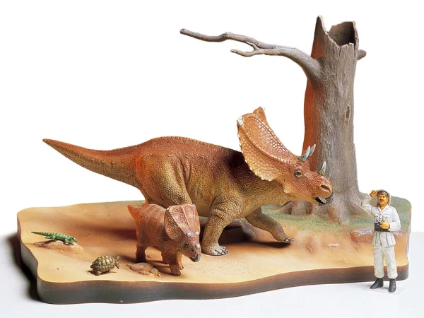 Tamiya Chasmosaurus Diorama 1/35 — image 1 of 3