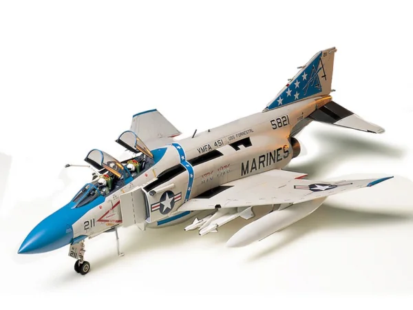 Tamiya F-4J Phantom II