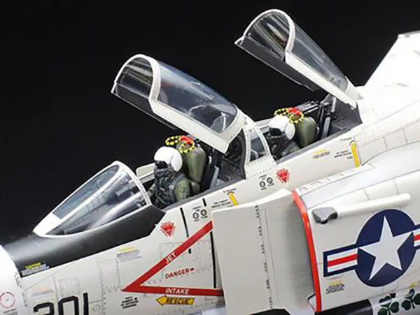 Tamiya F-4J Phantom Marines