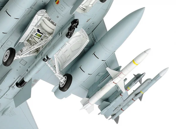 Tamiya 1/32 Lockheed F-16 Cj F.Falcon
