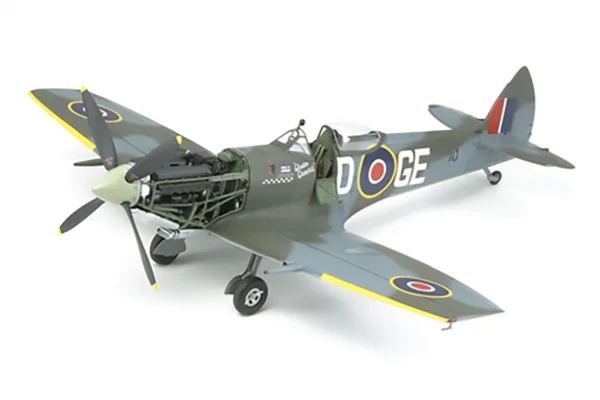 Tamiya 1/32 Spitfire Mk Xvie — image 4 of 9