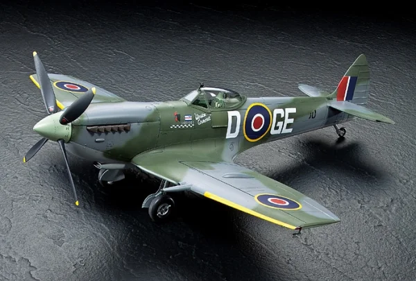 Tamiya 1/32 Spitfire Mk Xvie — image 8 of 19