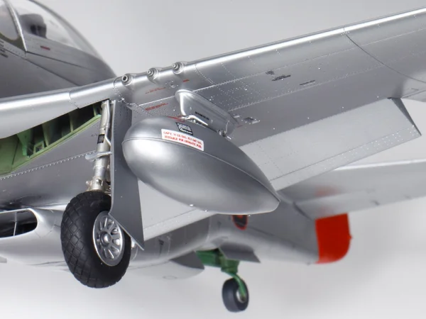 Tamiya 1/32 Mustang P-51D — image 6 of 18