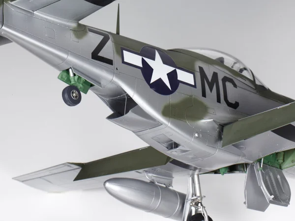 Tamiya 1/32 Mustang P-51D — image 5 of 18