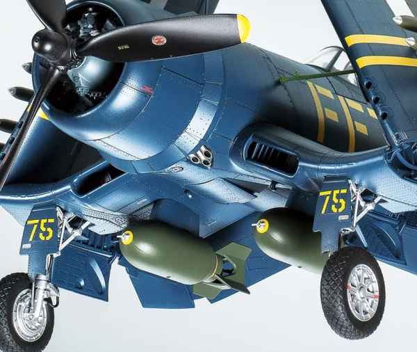 Tamiya 1/32 F4U-1D Corsair — image 7 of 23
