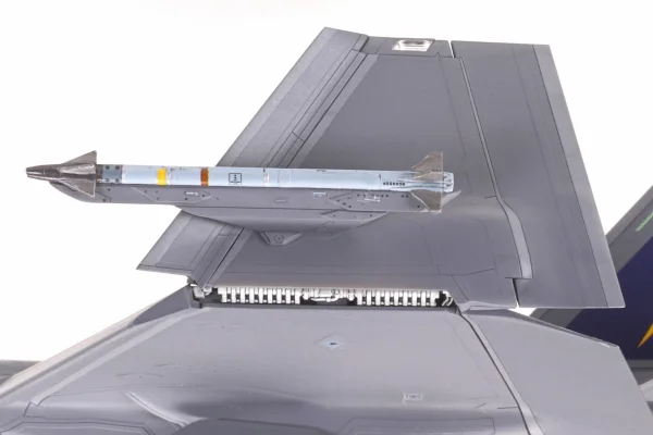 Tamiya 1/72 F-35C Lightning II