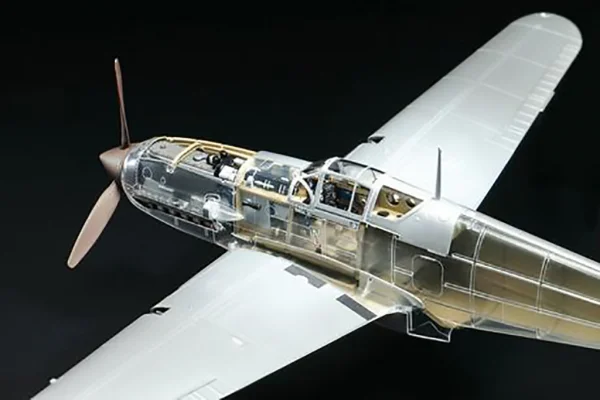 Tamiya 1/48 Ki-61-L D Hien