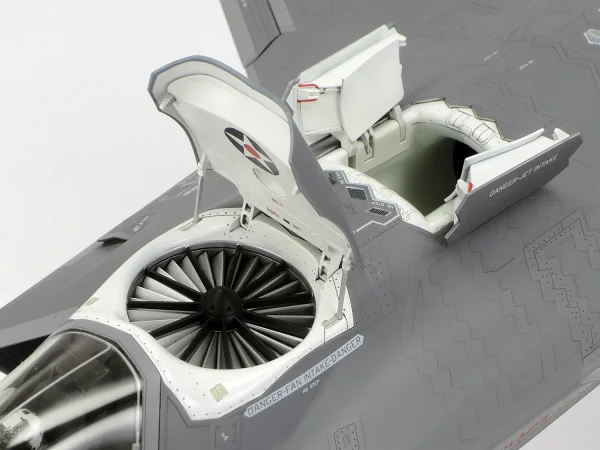 Tamiya 1/48 F-35B Lightning II