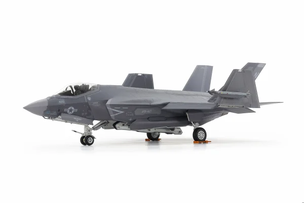 Tamiya 1/48 F-35C Lightning II ** CLEARANCE **
