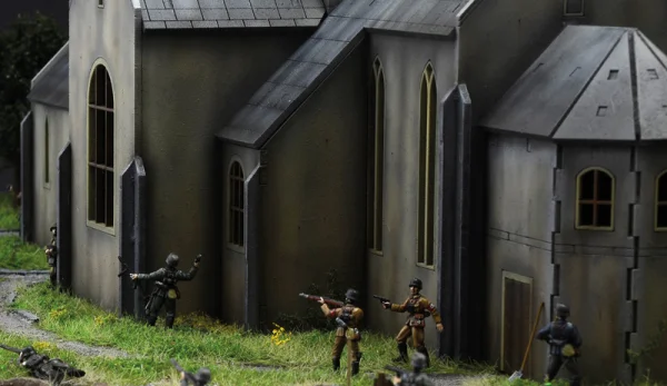 ITALERI Battle of Normandy Sainte-Mere-Eglise — image 3 of 14