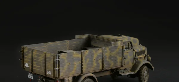 Italeri Kfz. 305 Opel Blitz Typ A 4x4 — image 3 of 15