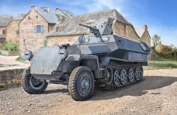 ITALERI Sd.Kfz. 251 /10 — image 3 of 7